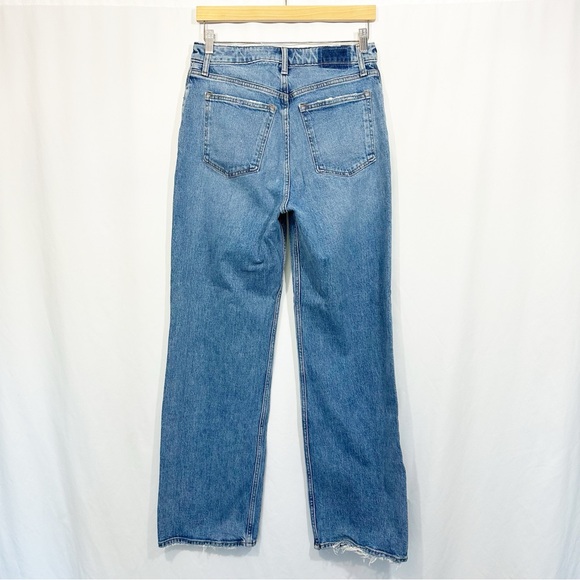 Sold Abercrombie and Fitch Curve Love The 90s Relaxed High Rise Jeans - Picture 7 of 12
